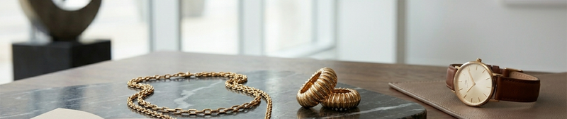 How to Style Statement Jewelry Without Losing Elegance