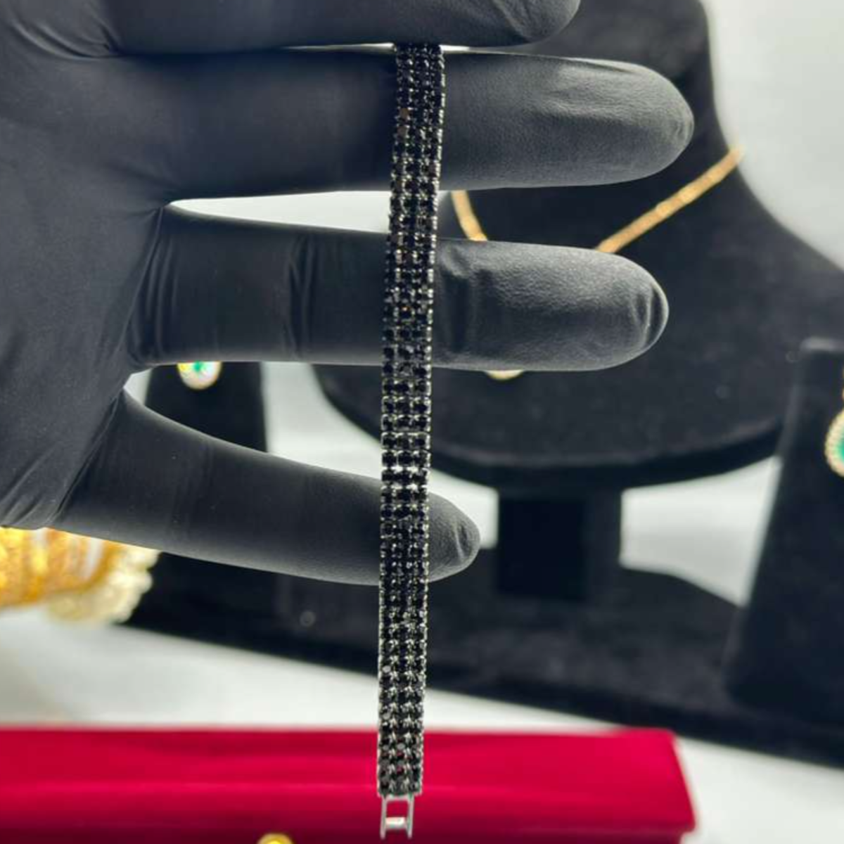 The ‘Lucky Aura’ Signature Suite — Adjustable Clover Motif & Geometric Pavé Slider Collection