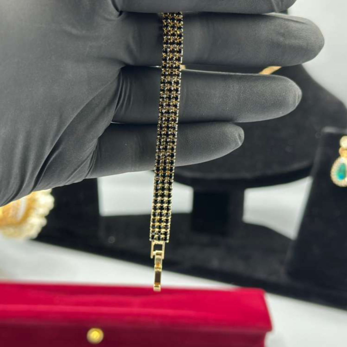 The ‘Lucky Aura’ Signature Suite — Adjustable Clover Motif & Geometric Pavé Slider Collection